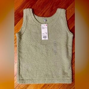Uniqlo BNWT Soft Fluffy Tank Top Girls Size 11-12 Light Green (sage)